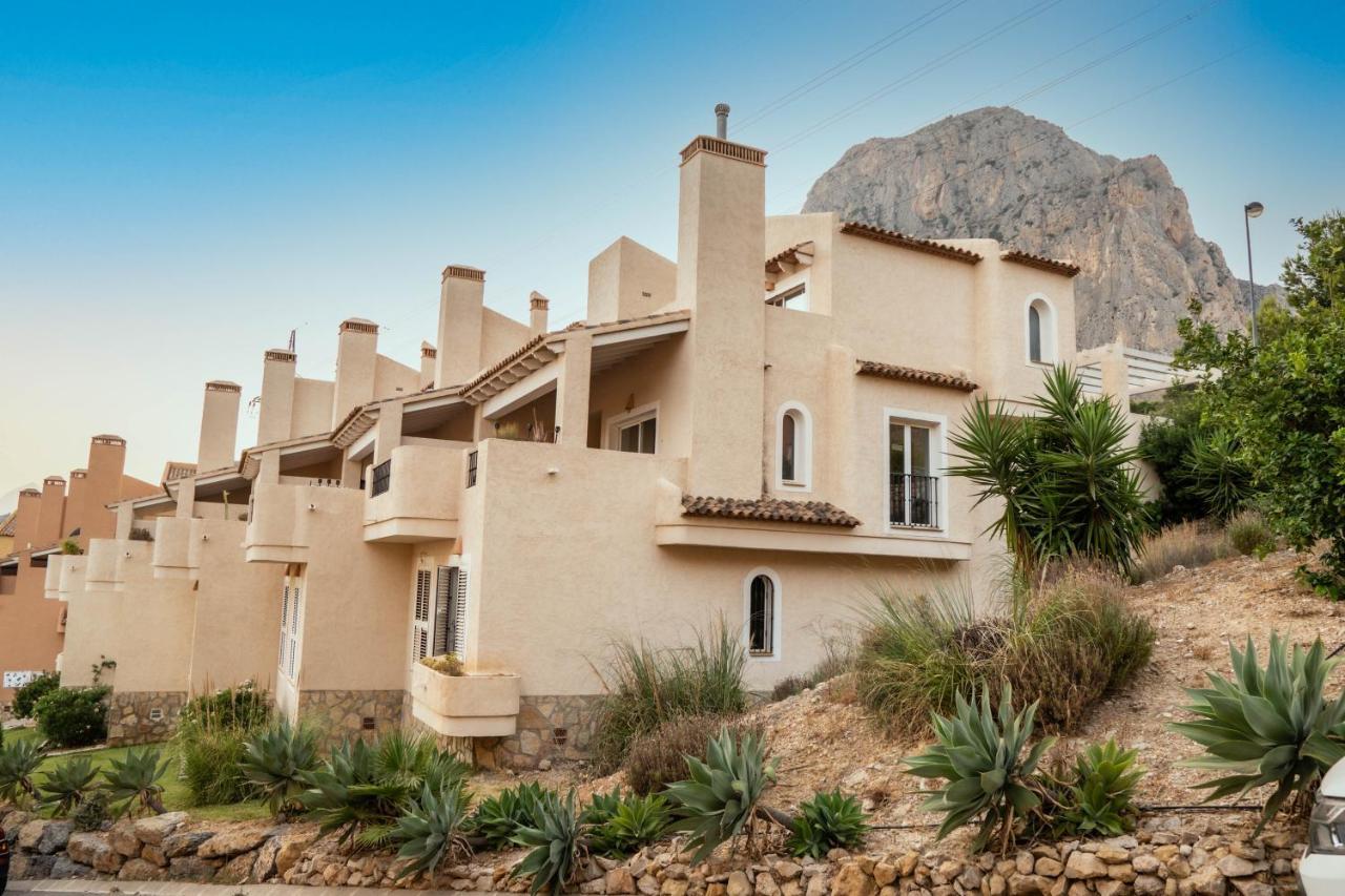 Villa Charming Townhouse With Sea Views & Pool In Altea à Calp Extérieur photo